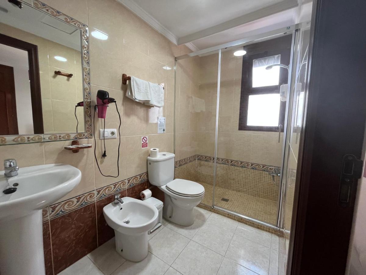 Hostel Conil Conil De La Frontera Buitenkant foto