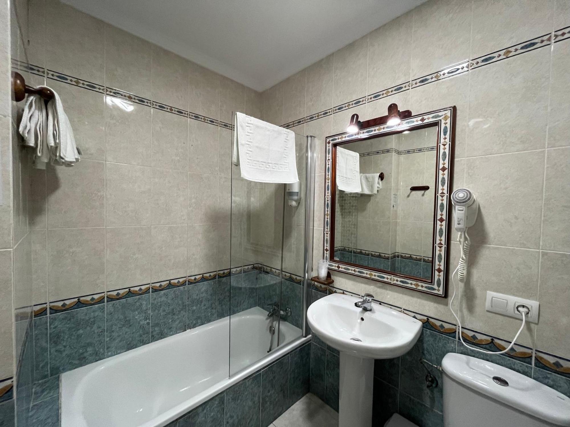 Hostel Conil Conil De La Frontera Buitenkant foto